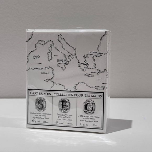 Diptyque The Art of Care Hand Travel Cleansing & Moisturizing Set - Picture 2 of 4